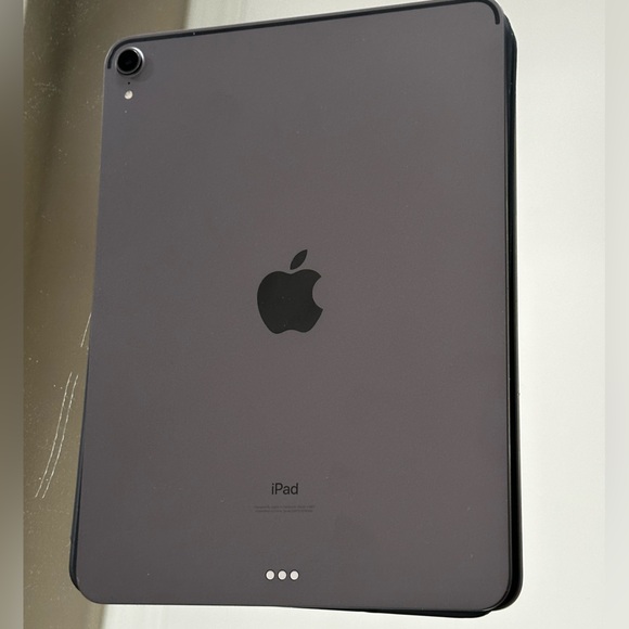 iPad Pro 2019 - Picture 3 of 3
